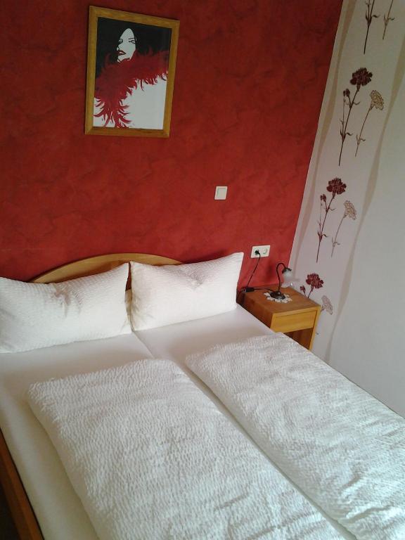 Lug Ins Land Wachsenberg Hotel Neusitz  Bilik gambar